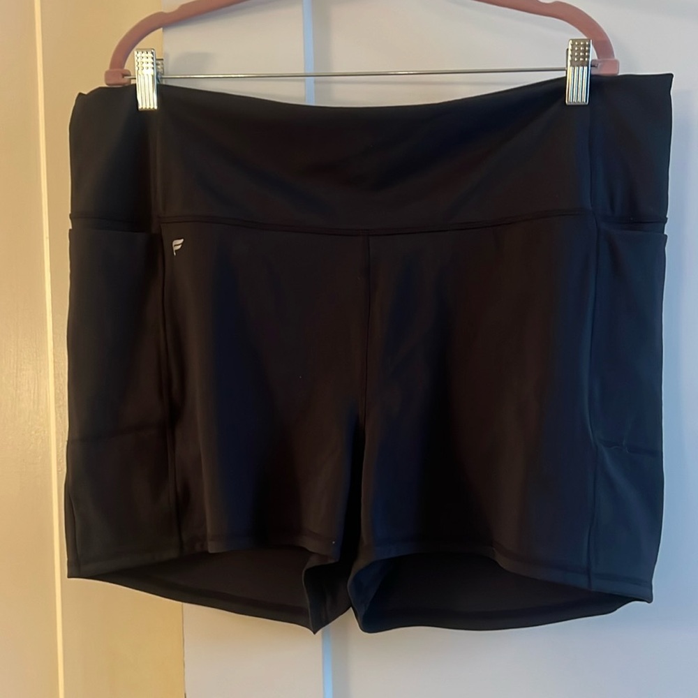 Fabletics 5in Bike Shorts